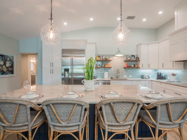 Luxurious 4-Bedroom Waterfront Villa in Holmes Beach